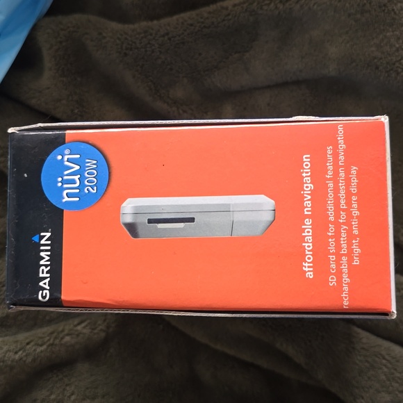 Garmin Navigation system - Picture 4 of 4